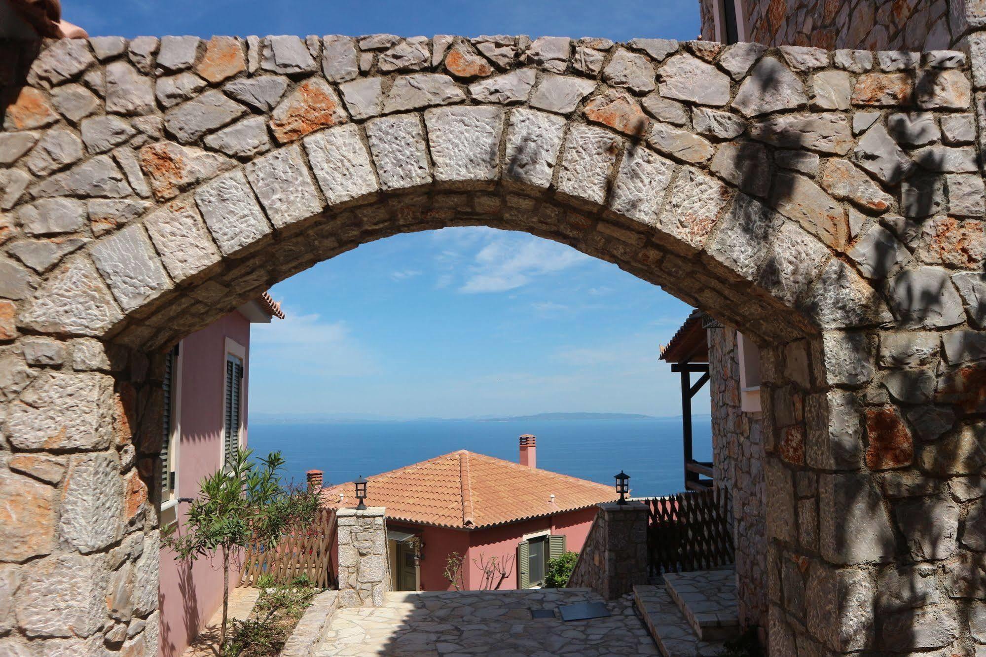 Dio Villa *